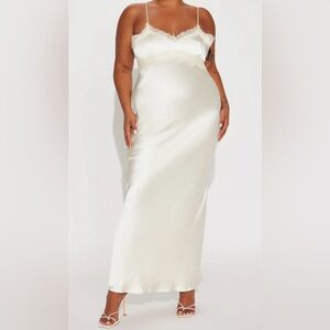 FashionNova Jania Maxi Dress - Cream 1X